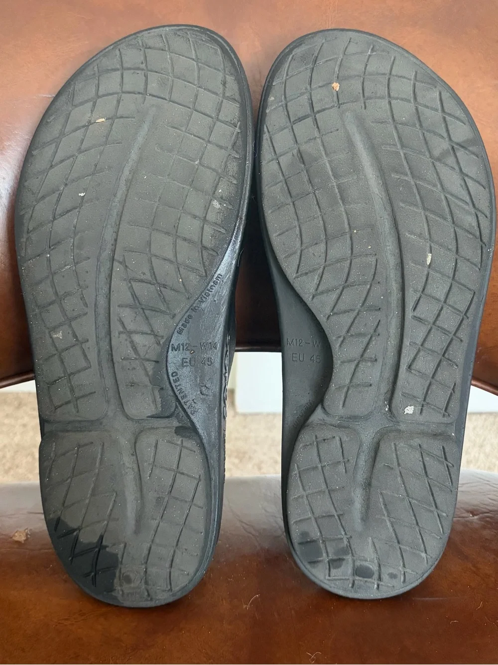 OFFOS Ooahh Sport Slide Sandal Shoes Black Matte Size 12M/14W recovery shoe